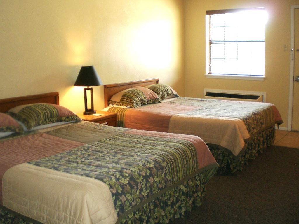Lake Fork Marina & Motel Gunter Bilik gambar